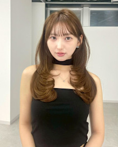 レイヤーカット アッシュグレージュ 顔周り　小顔 韓国ヘア