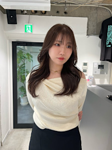 レイヤーカット韓国ヘアくびれヘアヘーゼルブラウン