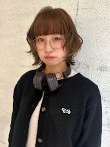 【YOKE】レイヤーボブブリーチなしベージュ顔周りレイヤー