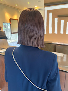 切りっぱなしボブ