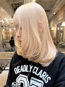 ミディアムレイヤー/バタフライカット/ゆるふわミディアム - Clarus by artina 溝の口店掲載