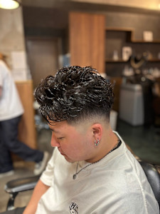 スパイキーショート