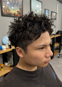 WAVY 桜木町店　スパイキーショート×スパイキーパーマ