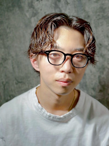 大人◎ウェット質感！長めウルフ×ニュアンスウェーブ