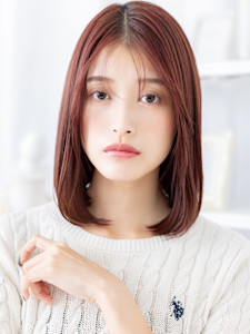 センターパート艶カラー切りっぱなしボブディ　ココアブラウン