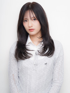 ラベンダーグレージュ レイヤーカット ストレート ロング