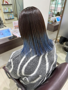 ブルーのプレイングカラー