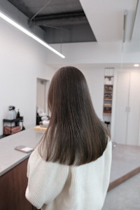 透明感髪質改善グレージュ - every掲載