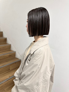 切りっぱなしボブ縮毛矯正丸くないボブ髪質改善グレージュ艶髪