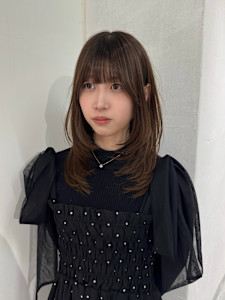 レイヤーカットミディアムレイヤーフェイスレイヤー