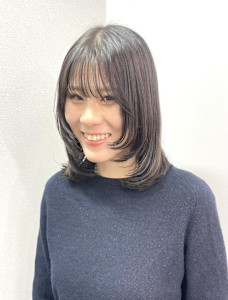ミディアムレイヤー/レイヤーカット/顔周りカット