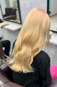 ブロンド×ブリーチカラー