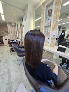 セミロングストレート