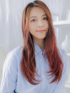 ツヤ感ワインレッドこなれエアストレート　ボルドーカラー