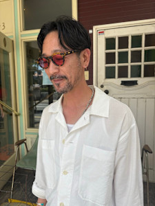 メンズヘアカット - THE BEEHIVE DELUXE掲載