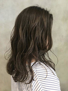 オリーブグレー - 半個室型美容室 Sourire 新宮店掲載