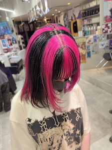 ビビットピンクっ - TOKYO OTAKU HAIR【オタクヘアー】 ケアブリーチ ダブルカラー インナーカラー掲載
