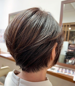 ショートボブスタイル - chill out 南塚口本店掲載