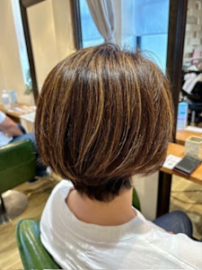 白髪ぼかしコントラストハイライト/30代/40代/50代 - chill out 塚口本町店掲載