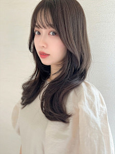 韓国風上品ヘア 小顔似合わせカット 薄めシースルーバング - LOUIMADNA栄掲載