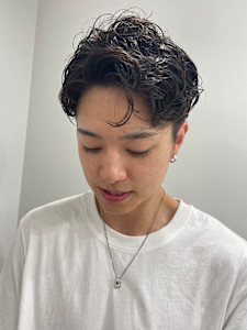 大人ツーブロックニュアンスパーマ