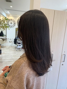 レイヤーカット/暗髪カラー/ロングヘア - latte atelier掲載