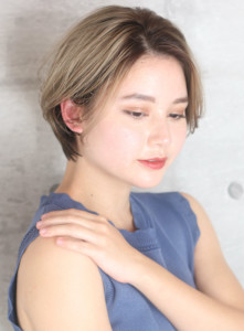 ショート・ボブ/白髪ぼかし/ハイライト/絶壁解消/40代 - INCEPTION  GINZA 銀座掲載