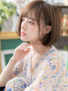 耳かけオリーブベージュ小顔前下がり丸みボブ　ミニマルボブ - COVER HAIR & SPA bliss【カバーヘア アンド スパ ブリス】浦和/浦和西口店掲載