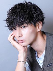 グロッシー質感！ツイスパスリークマッシュ - LIPPS hair 原宿【リップスヘアー】掲載