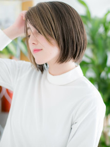 オンブレバレイヤージュ×前下がりボブ