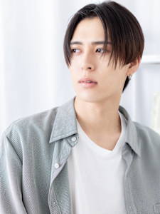 デコ出しツーブロック黒髪テクノカット　シースルーフェザー　 - mod's hair【モッズヘア】越谷/越谷西口店掲載