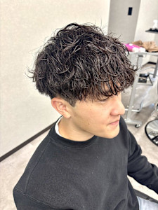 王道人気！ゆるふわなのに立体感が出る最強パーマ！ - CØDE by KENJE掲載