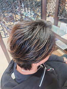 ニュアンスパーマセンターパートメンズスタイル