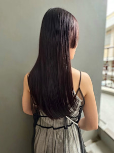 綺麗な艶髪スタイル　美髪ロングレイヤー　縮毛矯正