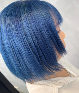 ピンクからブルーのカラーチェンジ - Aco掲載