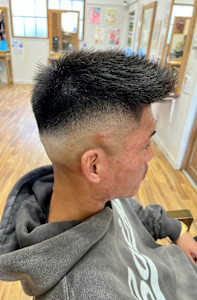 スキンフェードカット　