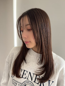 綺麗な艶髪スタイル　美髪ロングレイヤー　