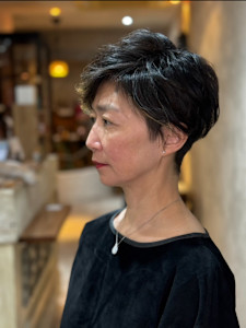 大人女性のツーブロックショート - CANVAS掲載