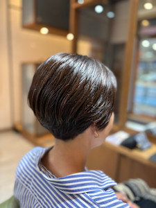 　大人女性×ショートボブ