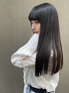 髪質改善ぱっつん前髪グレージュカラー*Zina