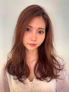 綺麗な艶髪スタイル　美髪レイヤー - 髪質改善 fiica掲載