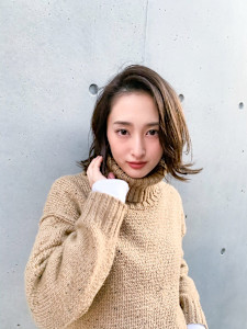 綺麗な艶髪スタイル　カットカラー