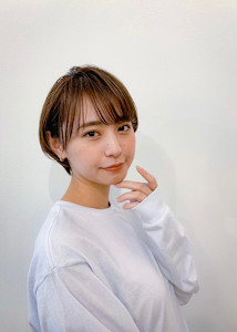 綺麗な艶髪スタイル　大人かわいいショート - 髪質改善 fiica掲載