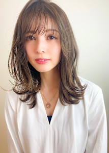 綺麗な艶髪ミディアムスタイル　 - 髪質改善 fiica掲載