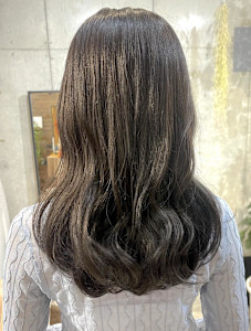 黒髪ツヤ感ナチュラルストレートパーマ 　縮毛矯正