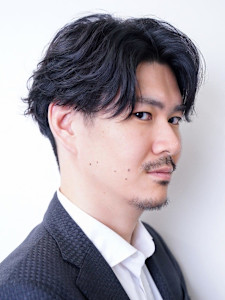 センターパートビジネススタイル