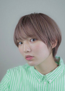 大人ショートヘアスタイル - 髪質改善 fiica掲載