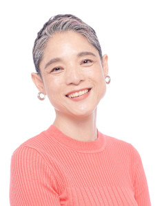 50代60代の方にに◎グレイヘアショート - えがお美容室掲載