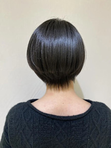 ショートボブ