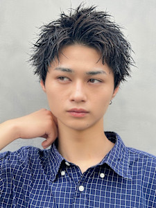 スパイキーショート/短髪/アップバング/刈り上げなしショート